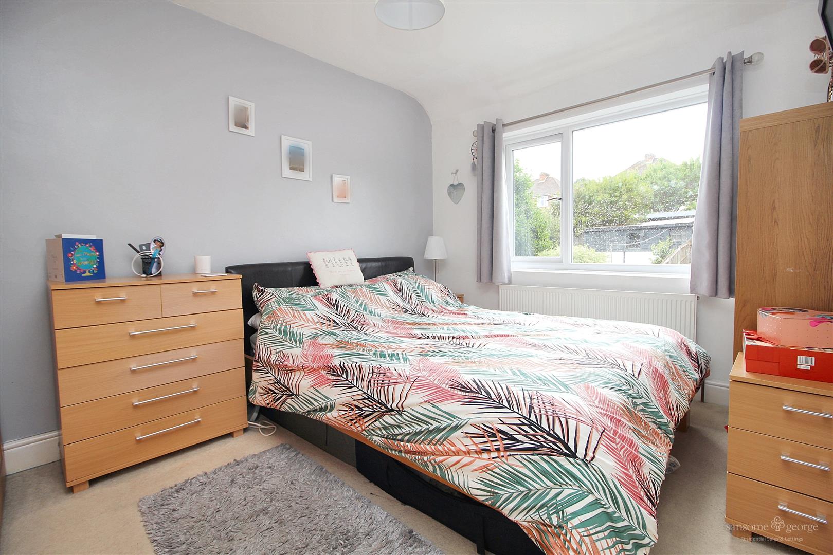 Grasmere Avenue, Tilehurst, Reading
